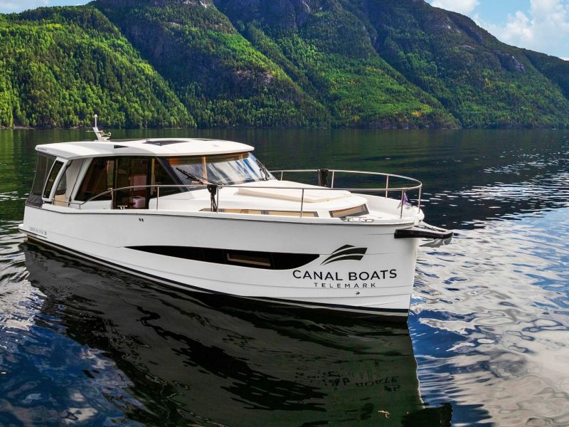 Greenline 39 book in Santa Ponsa